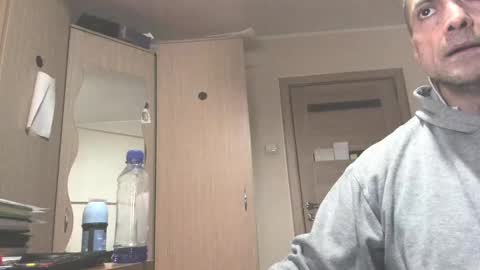 Laz online show from February 15, 10:52 pm