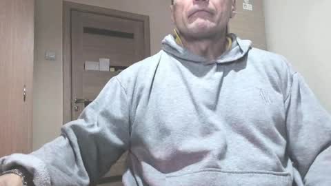 Laz online show from February 18, 10:25 pm