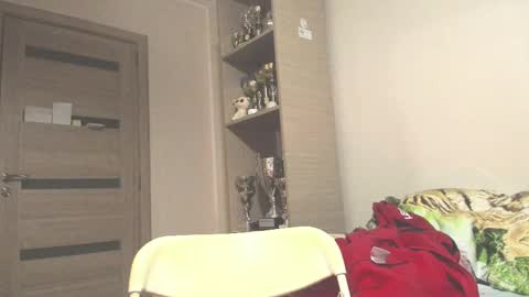 Laz online show from February 24, 5:53 pm