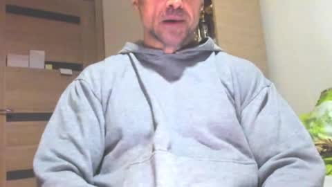 Snapshot of carin_the_body chatting on November 9, 6:50 pm Laz online show from November 9, 6:50 pm