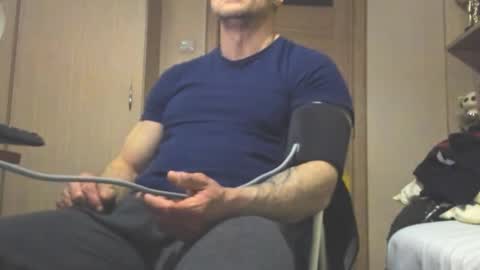 Laz online show from February 27, 10:43 pm