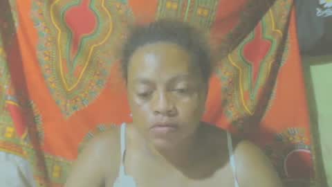 Snapshot of carinesexy69 chatting on December 6, 10:52 pm carinesexy69 online show from December 6, 10:52 pm
