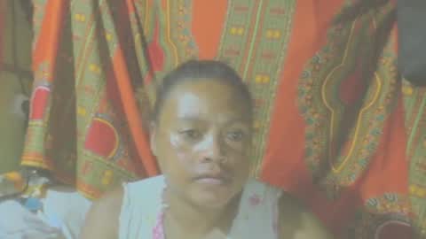 Snapshot of carinesexy69 chatting on January 3, 9:26 pm carinesexy69 online show from January 3, 9:26 pm