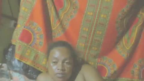 Snapshot of carinesexy69 chatting on January 27, 6:31 pm carinesexy69 online show from January 27, 6:31 pm