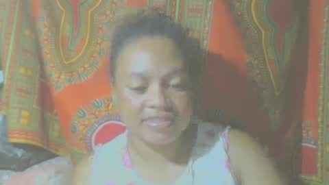Snapshot of carinesexy69 chatting on February 27, 1:16 am carinesexy69 online show from February 27, 1:16 am