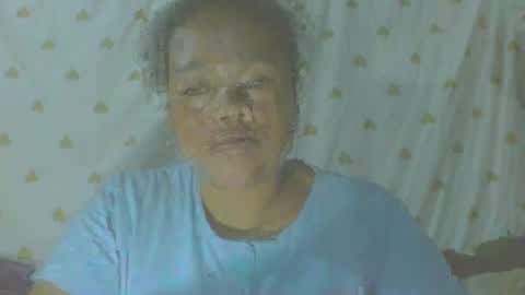 carinesexy69 online show from October 21, 1:56 pm