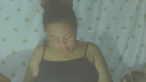 carinesexy69 online show from October 31, 11:39 pm