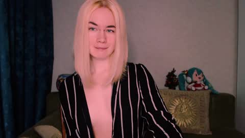 Carin online show from January 18, 4:37 am