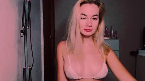 Carin online show from September 27, 5:12 am