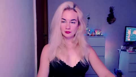 Carin online show from July 17, 3:35 am