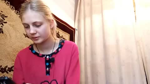 Kira online show from April 22, 2:47 am