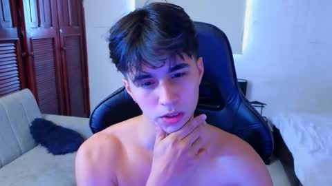 carl_dixon online show from September 28, 6:57 pm