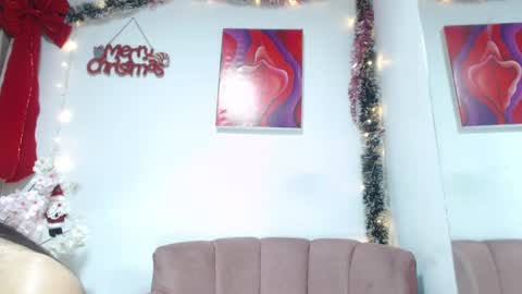 carla_77 online show from December 28, 12:35 pm