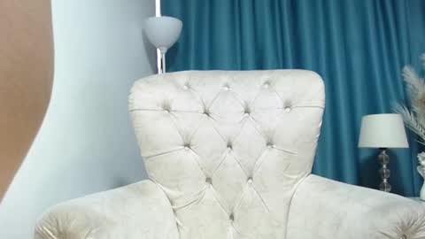 carla_77 online show from January 15, 3:29 pm