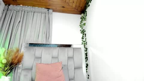 carla_77 online show from March 12, 3:40 pm