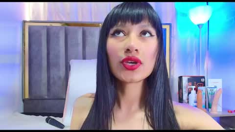 carla_77 online show from September 17, 12:29 pm