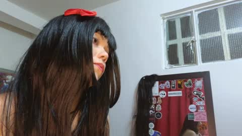 Snapshot of carla_moon_ chatting on June 11, 6:17 pm Lizzie online show from June 11, 6:17 pm