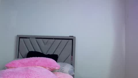 Carla Santini online show from March 7, 2:15 am