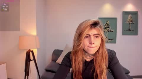 Snapshot of carlabrunni_ chatting on December 3, 12:14 pm Carla Bunnis online show from December 3, 12:14 pm