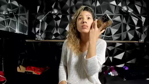 carlamarrinson online show from December 15, 9:20 pm