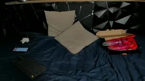 carlamarrinson online show from February 22, 12:19 pm