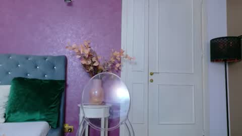 carlareys online show from June 18, 9:14 am