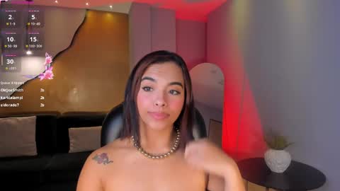 Snapshot of carlasmithx chatting on February 9, 6:33 am Carla online show from February 9, 6:33 am