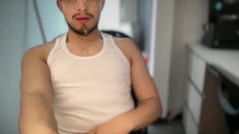 Snapshot of carlcarlinches4 chatting on September 20, 2:18 pm carlcarlinches4 online show from September 20, 2:18 pm