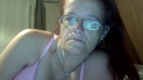 Snapshot of carleeswoman08 chatting on June 22, 11:40 am carleeswoman08 online show from June 22, 11:40 am