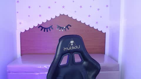 CARLYE   online show from October 18, 2:58 am