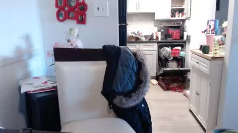 Snapshot of carliecreams chatting on March 9, 2:32 pm Carlie online show from March 9, 2:32 pm