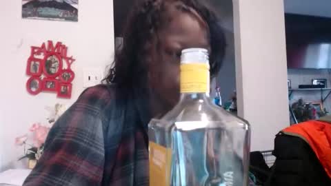 Snapshot of carliecreams chatting on March 29, 11:21 am Carlie online show from March 29, 11:21 am