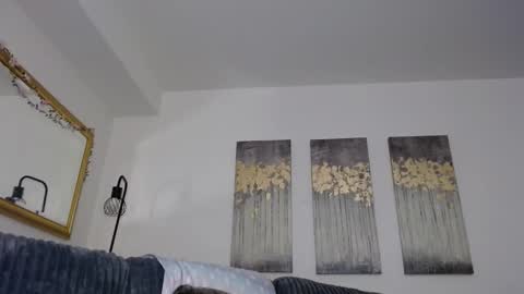 Snapshot of carliecreams chatting on April 18, 11:27 pm Carlie online show from April 18, 11:27 pm