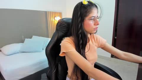 C A R L I N A online show from September 20, 12:28 pm