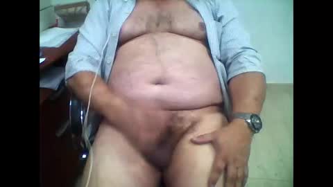 carlos8711 online show from March 31, 7:53 am