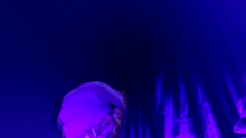 carloslove1972 online show from June 16, 7:00 am