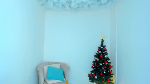 Andrea online show from December 11, 3:26 pm
