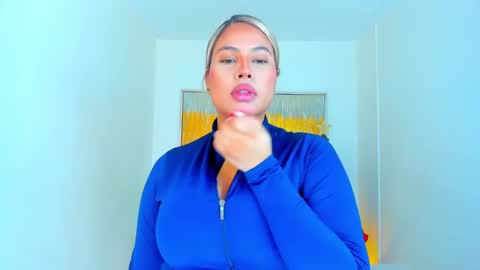 Andrea online show from December 17, 12:11 pm