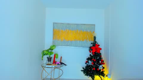 Andrea online show from December 27, 7:24 pm