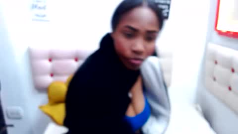 Snapshot of carlotadivaxxx chatting on June 10, 6:40 pm CarlotaDivaxxx online show from June 10, 6:40 pm