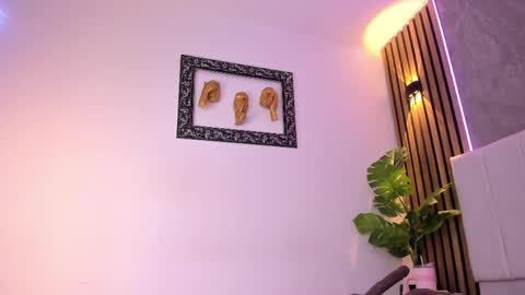 Snapshot of carlotta_velour chatting on March 27, 8:26 am Carlotta Velour online show from March 27, 8:26 am