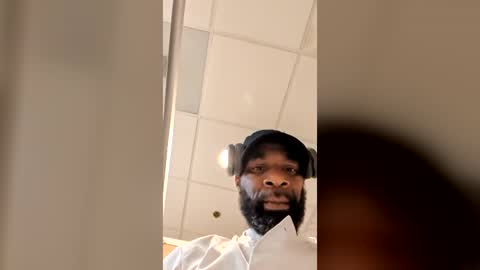 Snapshot of carlrichard12 chatting on June 12, 2:49 pm carlrichard12 online show from June 12, 2:49 pm