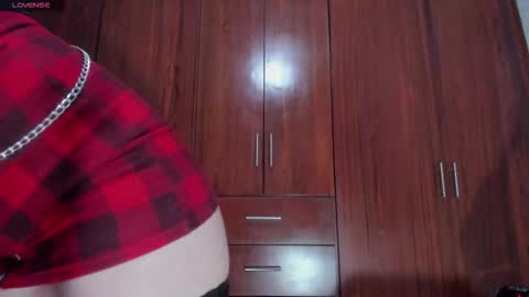 carly grasso  online show from October 10, 9:19 am