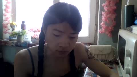 CarlyJoy online show from May 22, 9:37 am