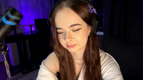 Snapshot of carmellacarrico chatting on October 15, 4:18 pm Rin online show from October 15, 4:18 pm