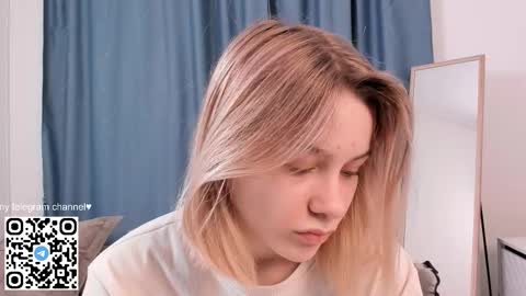 Alice online show from March 27, 5:45 pm