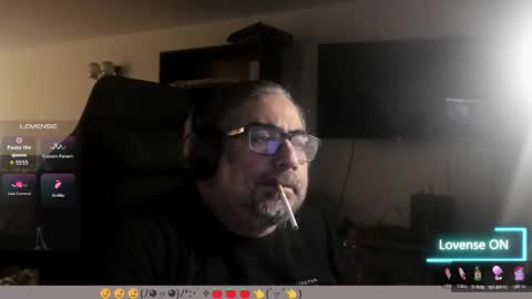 Snapshot of carmelo_devitto chatting on March 17, 6:06 am soy Batman online show from March 17, 6:06 am