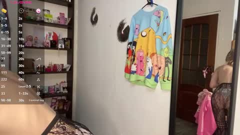Elina online show from June 9, 9:37 pm