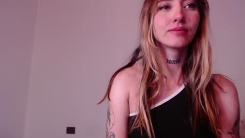 carmennrusso online show from July 30, 4:50 pm