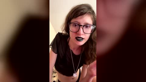 carmenrose1234 online show from March 29, 4:07 pm